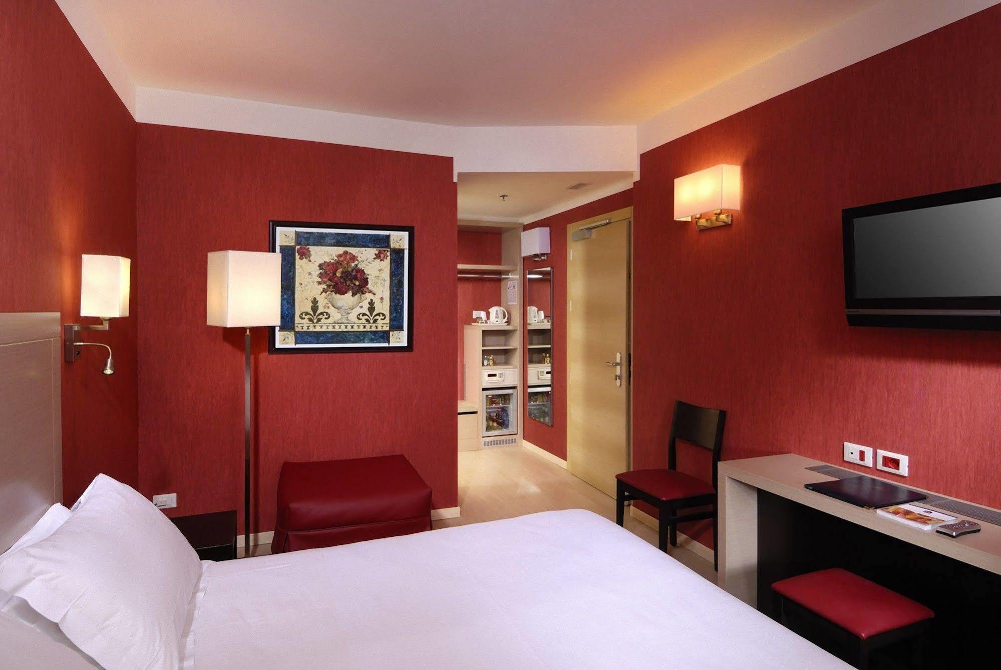 Best Western Porto Antico Genoa Bilik gambar